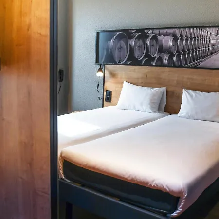 Ibis Valladolid Exterior photo