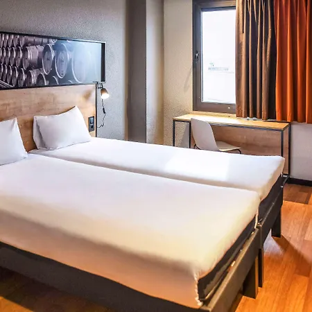 Ibis Valladolid Exterior photo